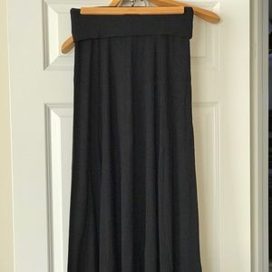 A black maxi skirt